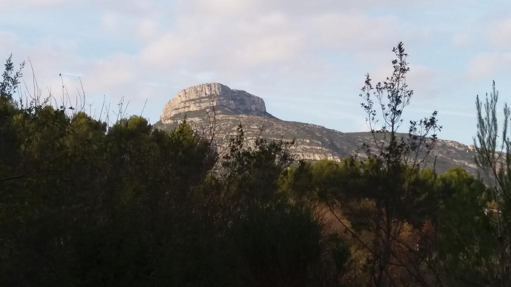 Le Mas Du Pin Vert Aubagne Luaran gambar